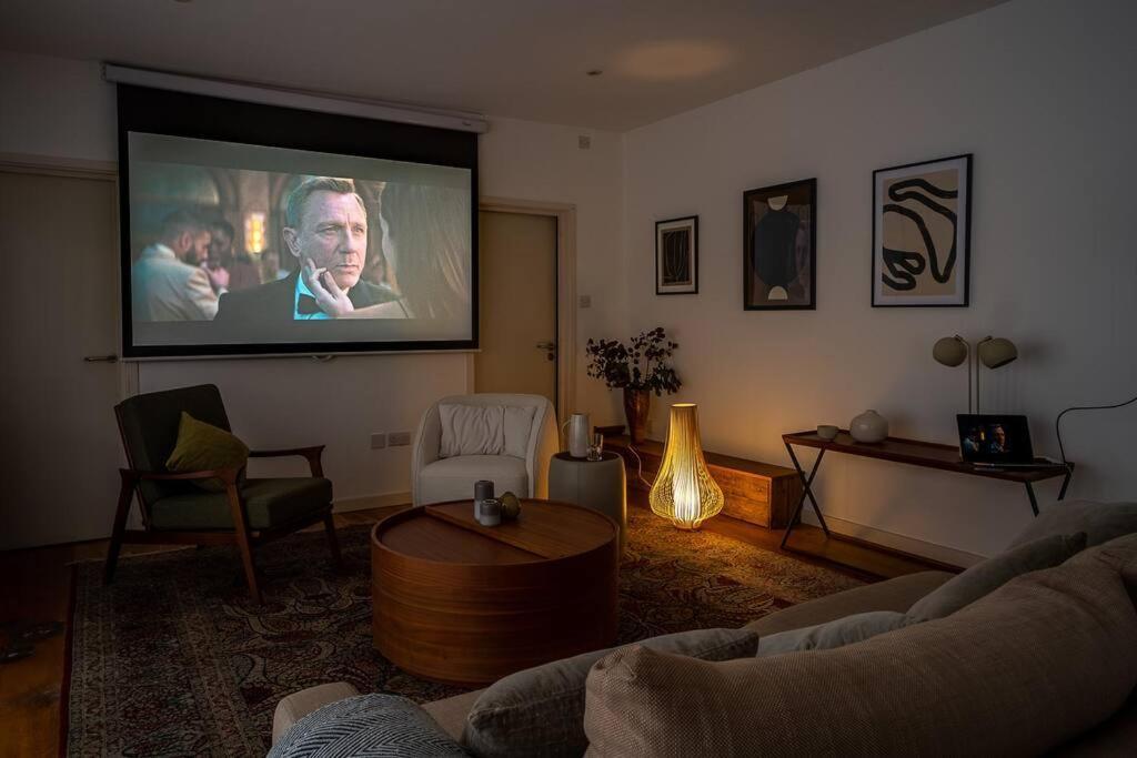 런던 Penthouse At The Old Tea Factory 아파트 외부 사진