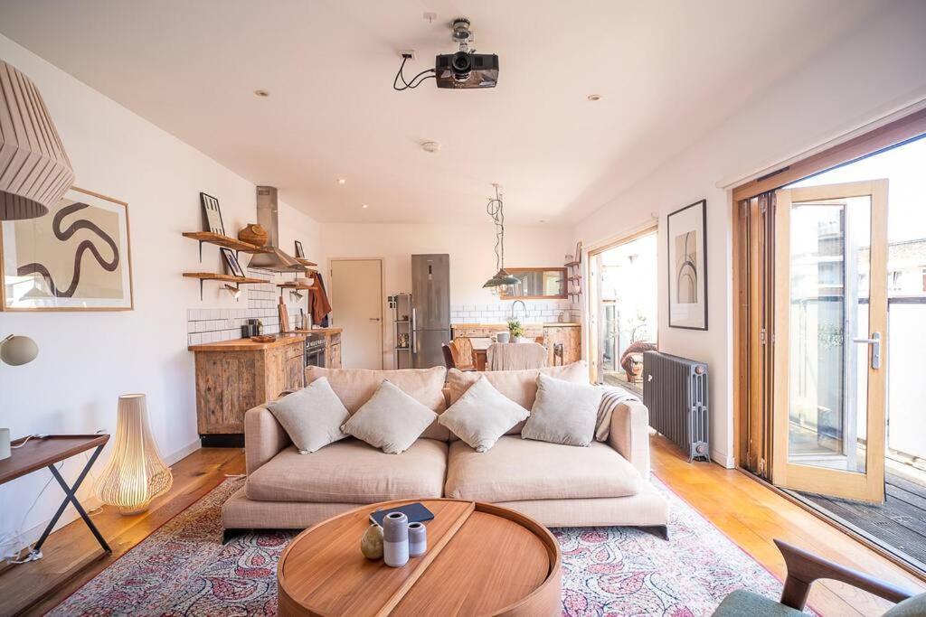런던 Penthouse At The Old Tea Factory 아파트 외부 사진